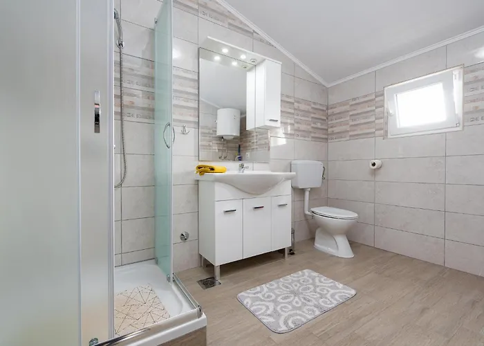 2 Bedroom Lovely In * Vrsi